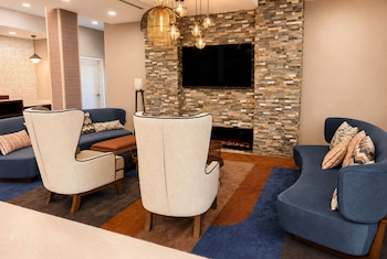 La Quinta Inn & Suites By Wyndham Tracy,,3 star