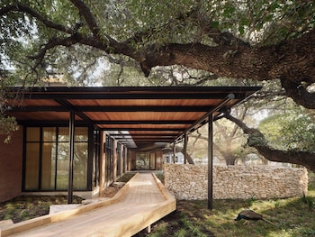 the inn at green pastures