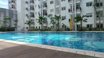 2br near lrt station at signature park grande apartment