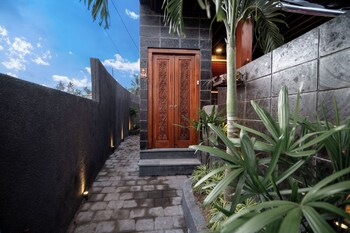 uma sari private villa