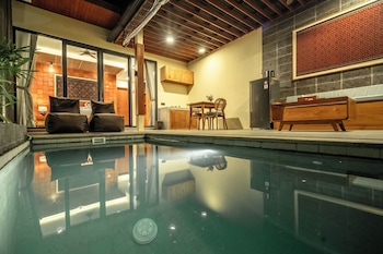 uma sari private villa
