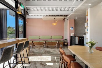 unknown coffee inn