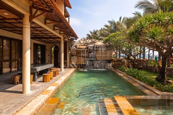 sun village beach resort