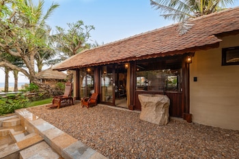 sun village beach resort