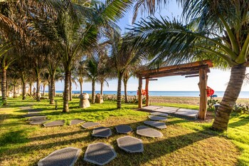 sun village beach resort