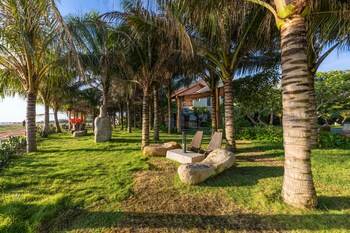 sun village beach resort