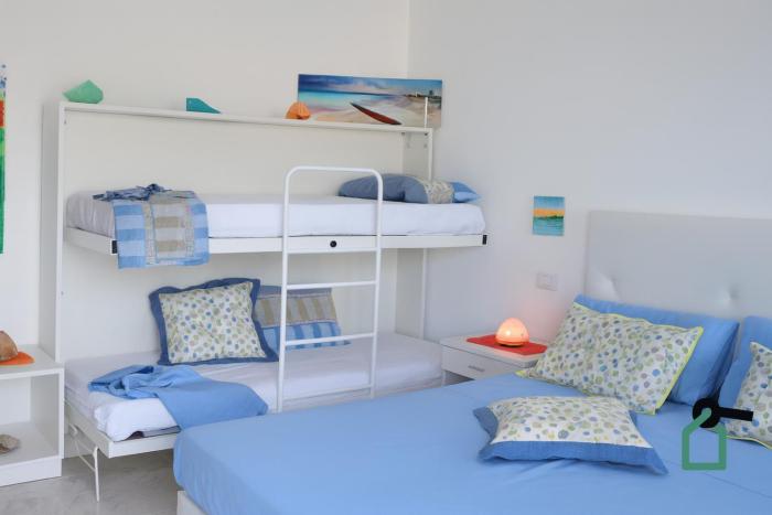 hotiday rooms torre lapillo