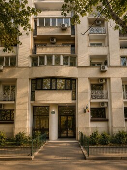 Metropole Apartments Signature Suite,,4 star
