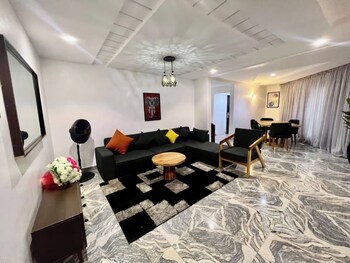 afgo luxe apartment