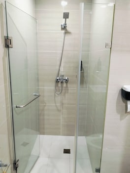 naia mnl airport newport accommodations