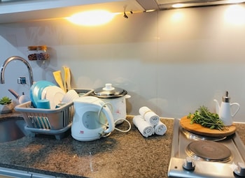 naia mnl airport newport accommodations