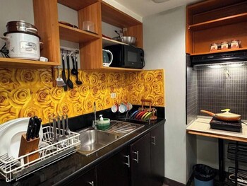 naia mnl airport newport accommodations