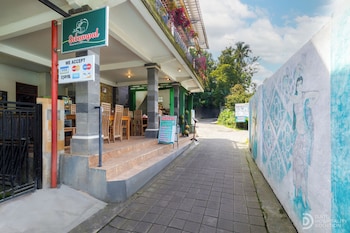 Sekumpul Guest House,,2 star