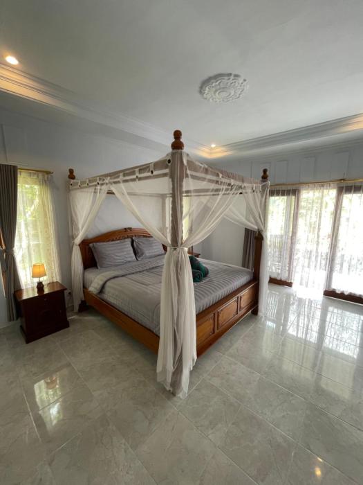 sekumpul guest house