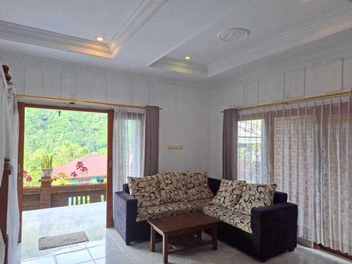 sekumpul guest house