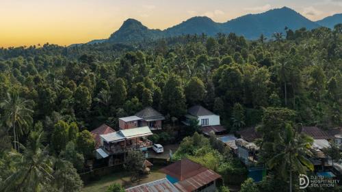 sekumpul guest house
