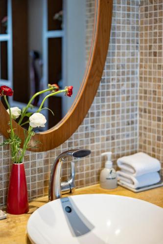 mk premier boutique hotel