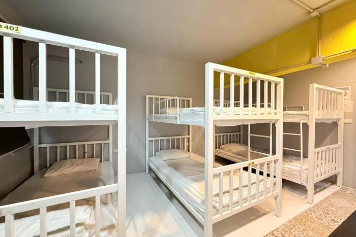sukhum huai khwang guest house