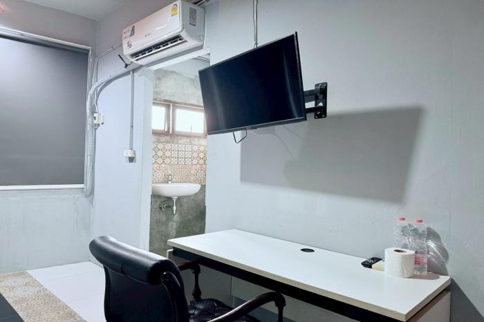 sukhum huai khwang guest house