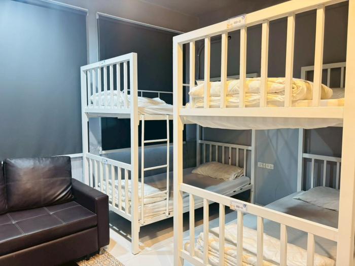 sukhum huai khwang guest house