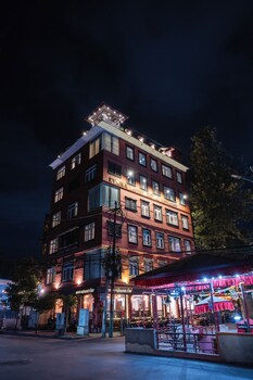 evara boutique hotel