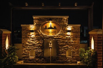 evara boutique hotel