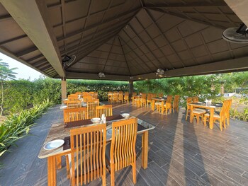 daksh the nirvana retreat
