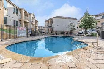 The Cedars Grand,,4 star
