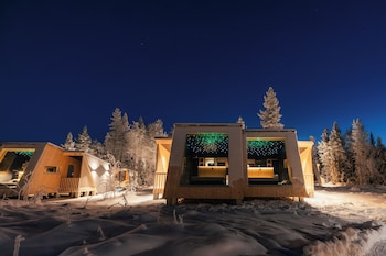 lapland glow chalets