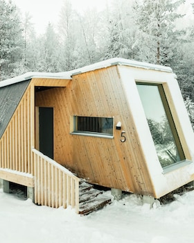 lapland glow chalets