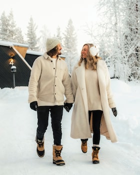lapland glow chalets