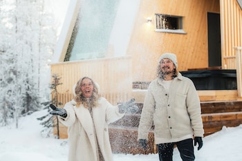 lapland glow chalets