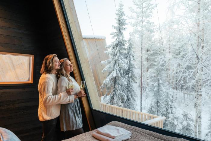 lapland glow chalets