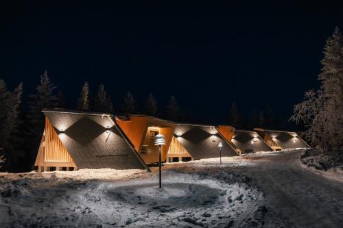 lapland glow chalets
