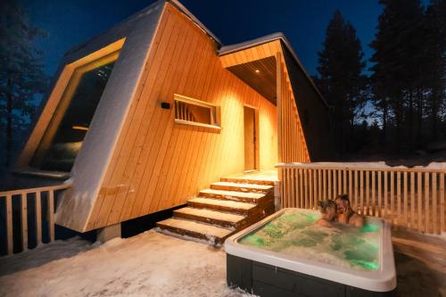 lapland glow chalets