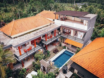 puri pudak pondong sari villa