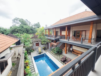 puri pudak pondong sari villa