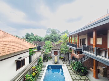 puri pudak pondong sari villa