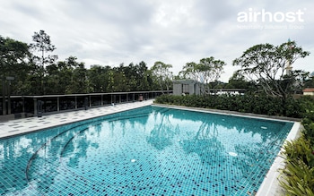 Met1 Residences Mont Kiara By Airhost,,3 star