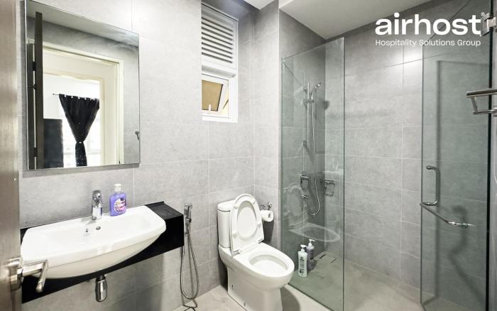 met1 residences mont kiara by airhost