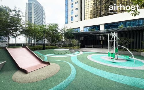 met1 residences mont kiara by airhost