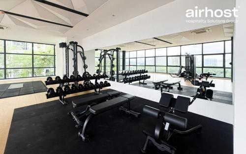 met1 residences mont kiara by airhost