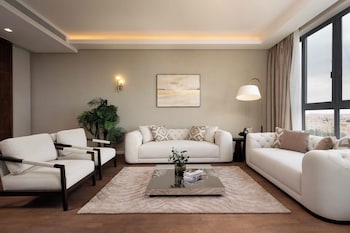 Aeon Towers Residence - Birdnest,,4 star