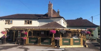 greyhound inn freehouse