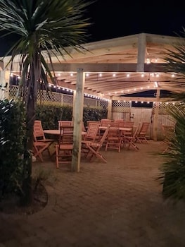 greyhound inn freehouse