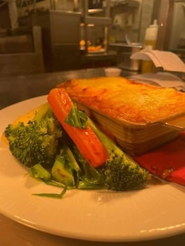 greyhound inn freehouse