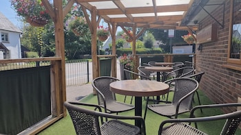 Greyhound Inn Freehouse,,3 star