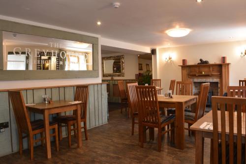 greyhound inn freehouse