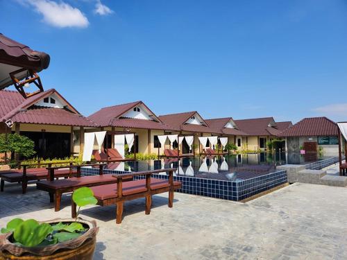 bu gaan sukhothai village