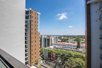 serviced apartment collection rosebank